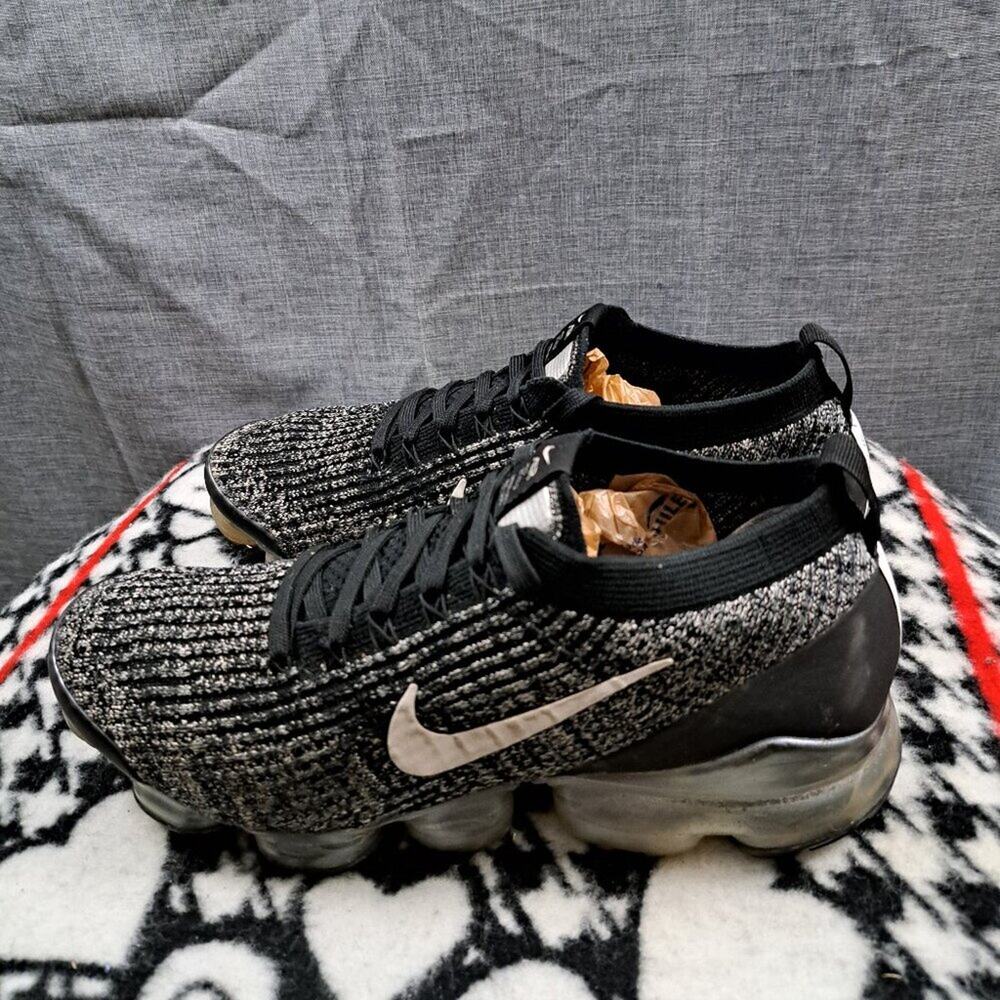 %Nike Air VaporMax Flyknit 3 Oreo Mens aj6900-002 Size 10 / A 17